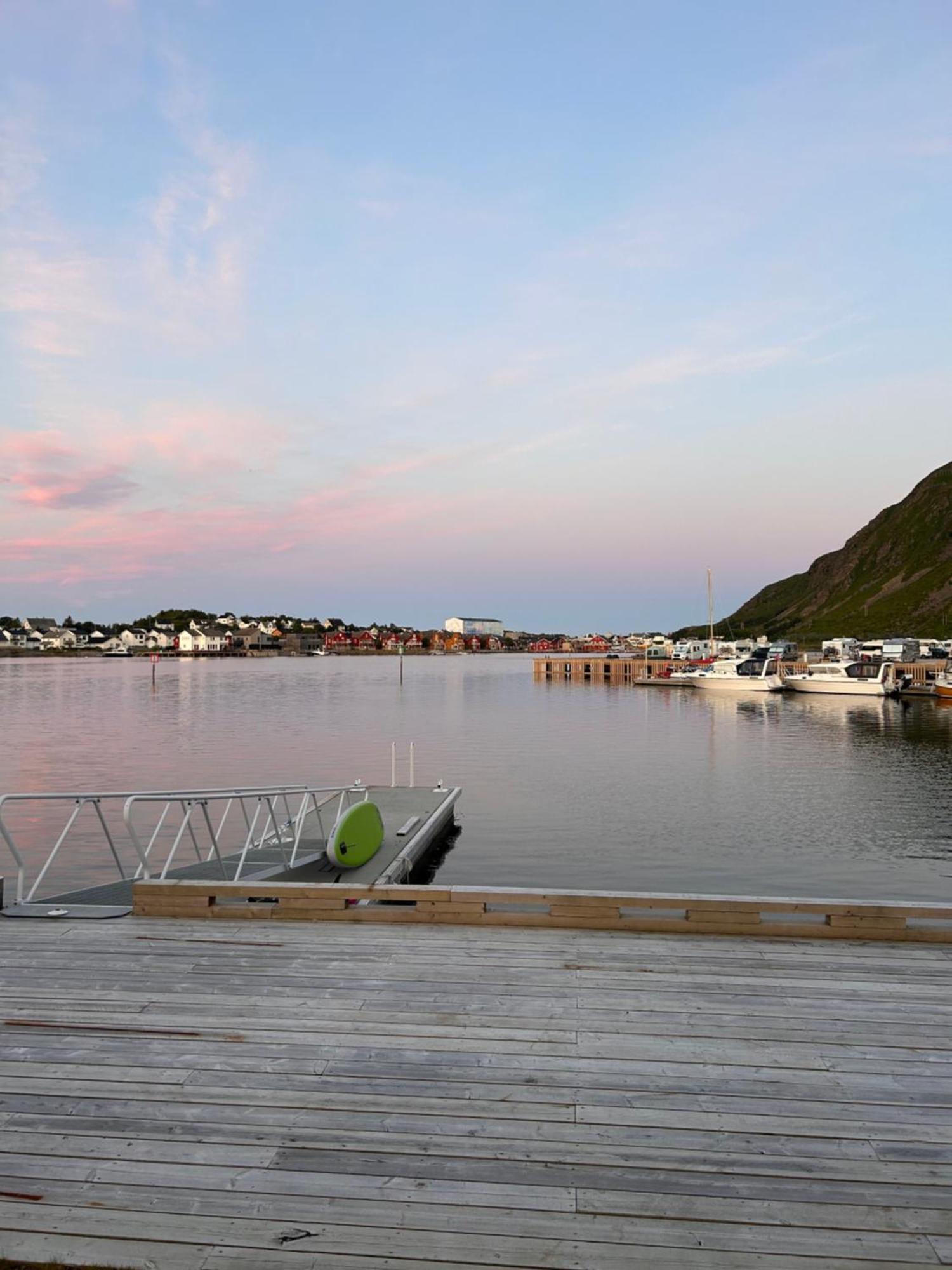 #Lofoten Leilighet Ved Sjoen Ballstad Exteriér fotografie
